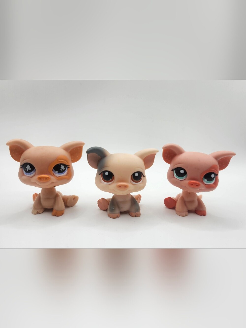 LPS Farmland Pigs 259 , 885 And 1220 Authentic Littlest Petshop Gen 2 Collection